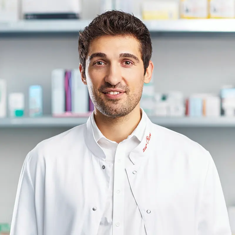 Portrait; Simon Stromeyer Apotheker bei Zur Rose